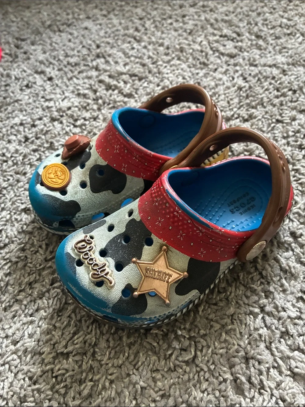 CROCS Toy Story Woody size 7C